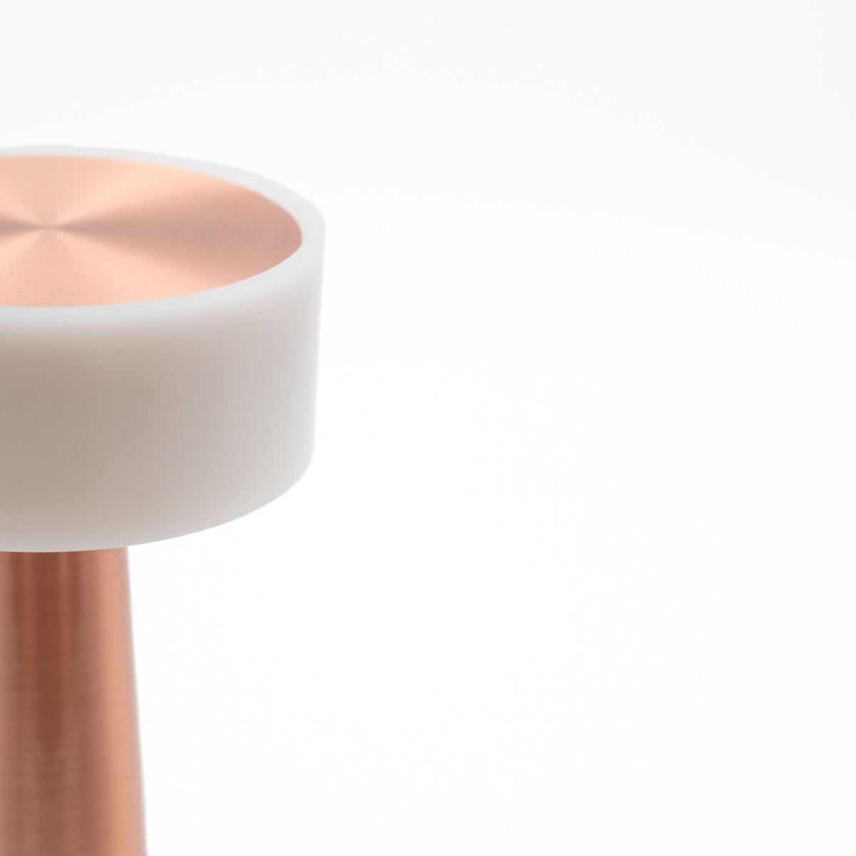 Επιτραπέζιο Φωτιστικό LED Μπρονζέ Μεταλλικό – Επαναφορτιζόμενο με USB, Μπαταρία 1200mAh