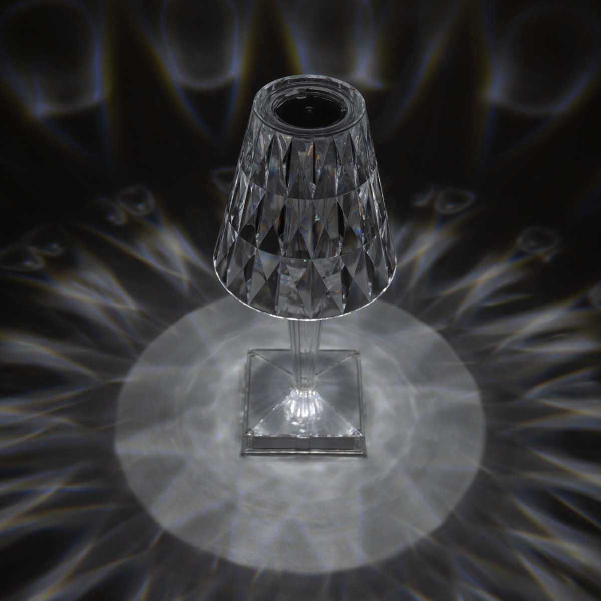 Επιτραπέζιο Φωτιστικό Diamond LED Αφής – Επαναφορτιζόμενο USB με 3 Ρυθμίσεις Φωτός & Κρυστάλλινο Εφέ