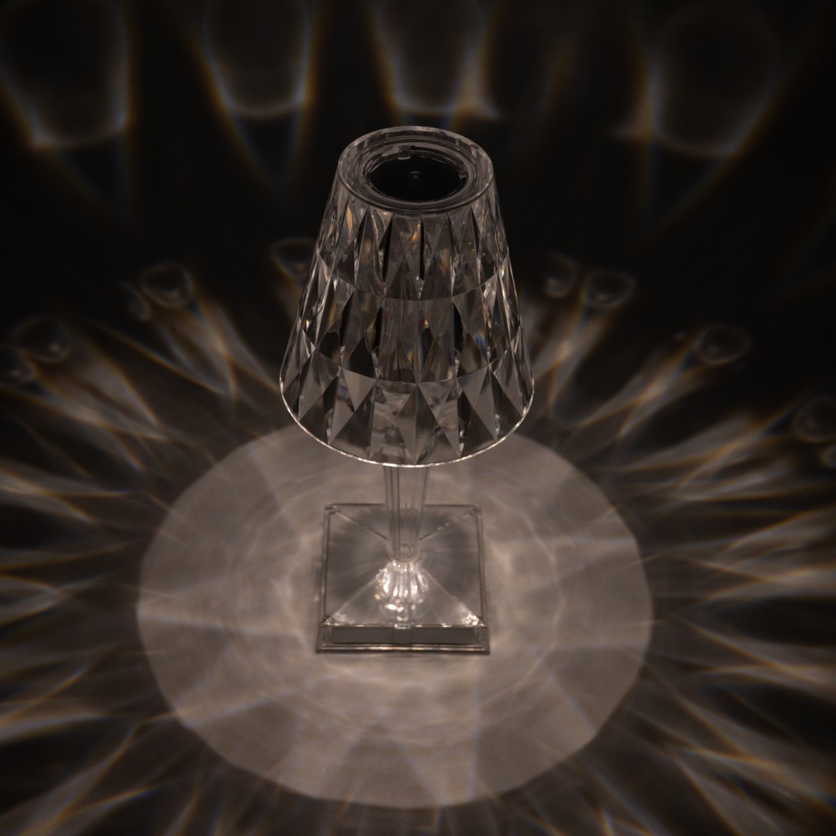 Επιτραπέζιο Φωτιστικό Diamond LED Αφής – Επαναφορτιζόμενο USB με 3 Ρυθμίσεις Φωτός & Κρυστάλλινο Εφέ