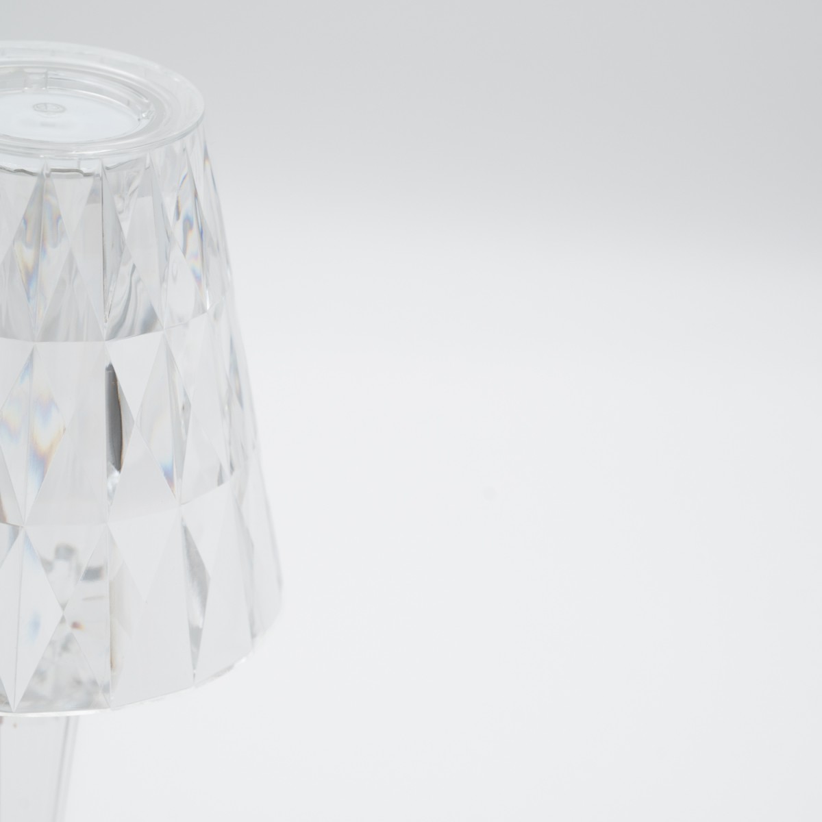 Επιτραπέζιο Φωτιστικό Diamond LED Αφής – Επαναφορτιζόμενο USB με 3 Ρυθμίσεις Φωτός & Κρυστάλλινο Εφέ