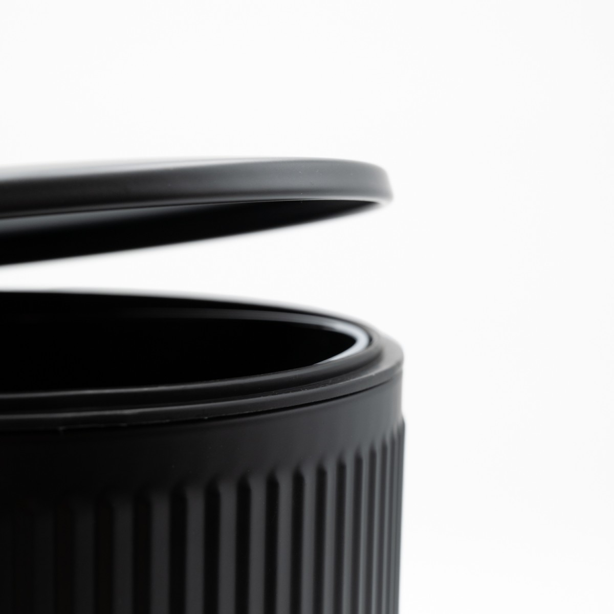 Circle Black Σετ Πεντάλ 5lt με Soft Close & Πιγκάλ Μεταλλικό