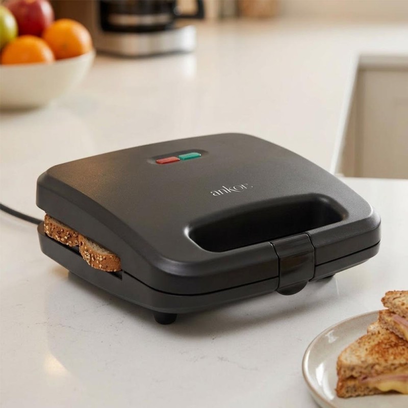Ankor Black Τοστιέρα 750W 2 Θέσεων με Αντικολλητικές Πλάκες Γκριλ & Κάθετη Αποθήκευση