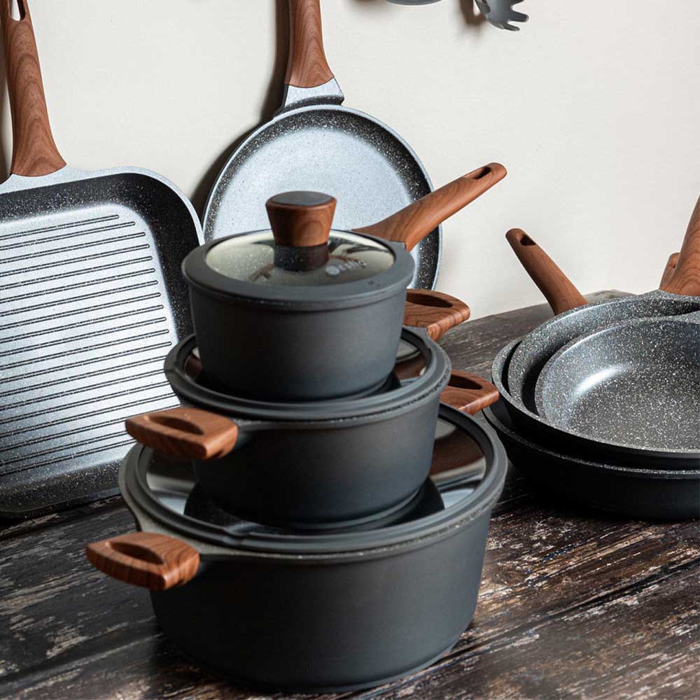 Estia Stone Family Set: Σετ 4 Τεμαχίων Χυτού Αλουμινίου – Κατσαρόλες Ν.24 & Ν.28, Τηγάνι Ν.28 & Γκριλιέρα Ν.28