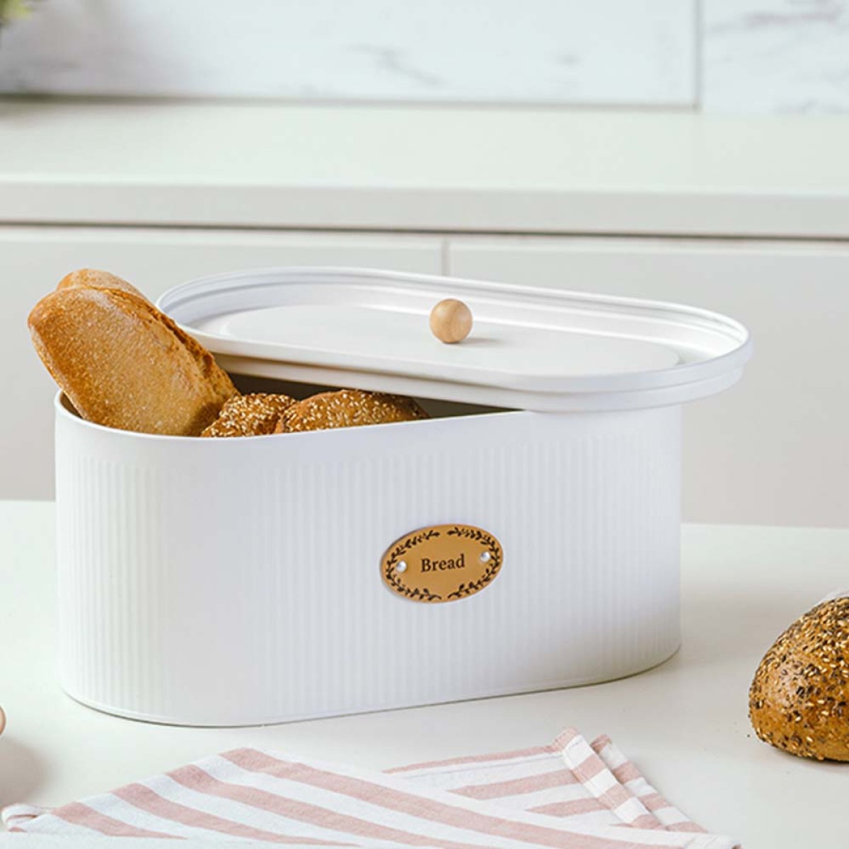 NAVA Μεταλλική Ψωμιέρα 34cm με Καπάκι Total White και Χερούλι Bamboo