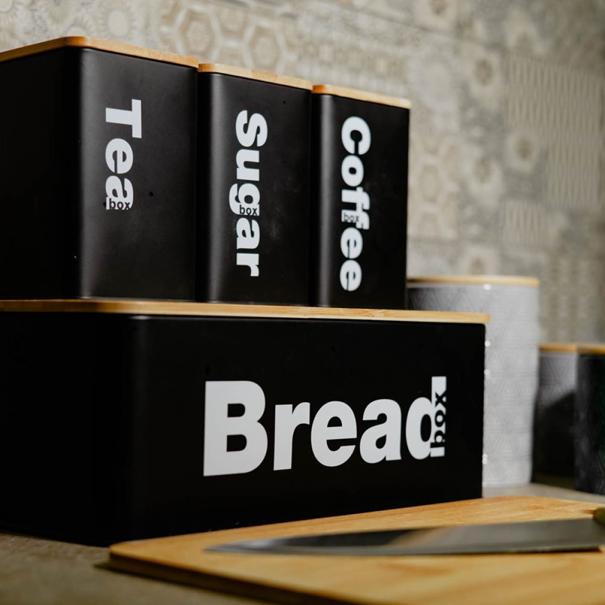 Ψωμιέρα (33x18x12) Μεταλλική + Σετ 3 Δοχεία Καφέ-Ζάχαρη-Τσάι (10x10x13.5) Sidirela Black Ε-4209-1