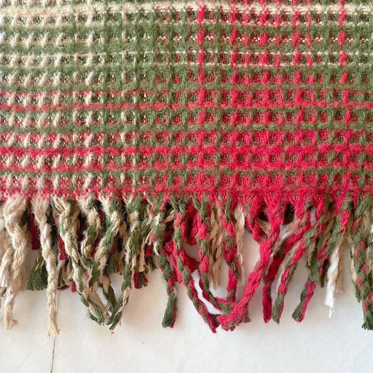 Κουβέρτα - Ριχτάρι από βαμβάκι και ακρυλικό 150x200cm καρώ κόκκινο-πράσινο-μπεζ χρώμα TNS 39-800-0025